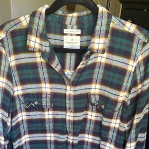American Eagle Outfitters Green Navy White Plaid Button-Down Shirt